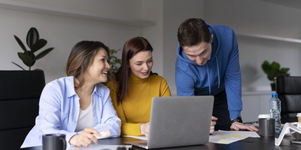 office-workers-working-together-as-team